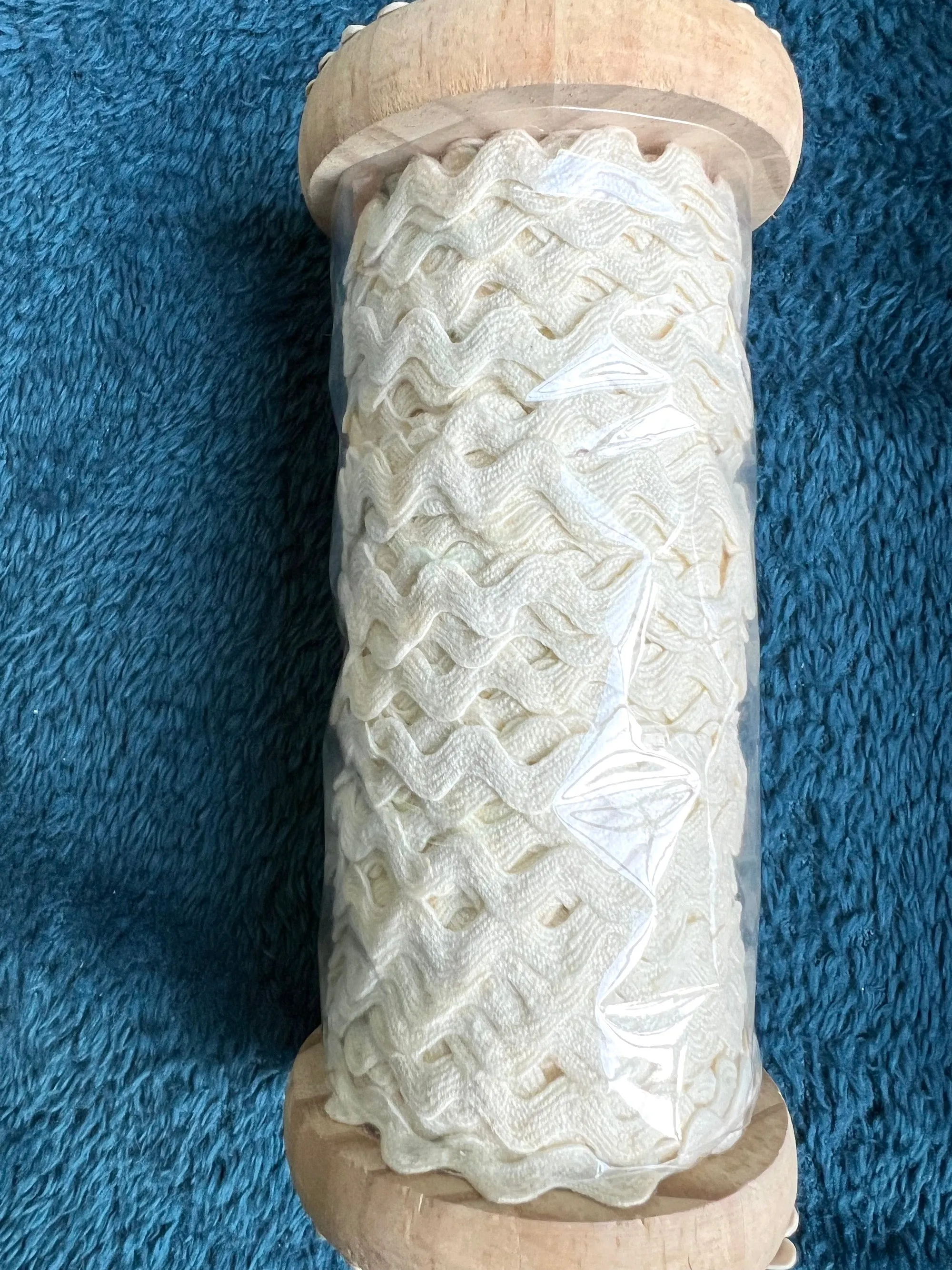 20 Metres 1cm Wide RicRac - Choice of Colours