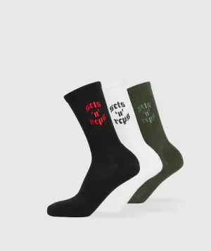 Gymshark Sets and Reps 3pk Crew Socks - White/Winter Olive/Black