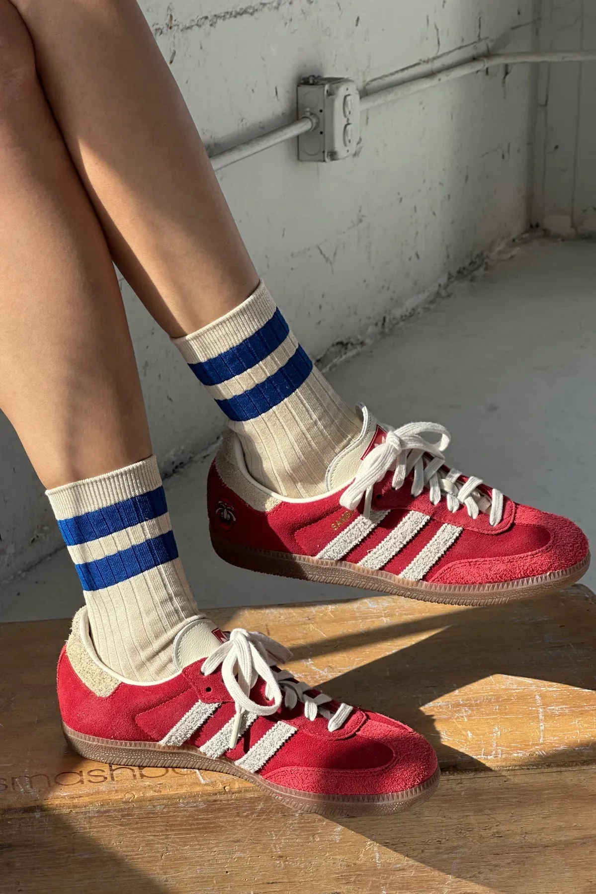 HER VARSITY SOCKS AZURE