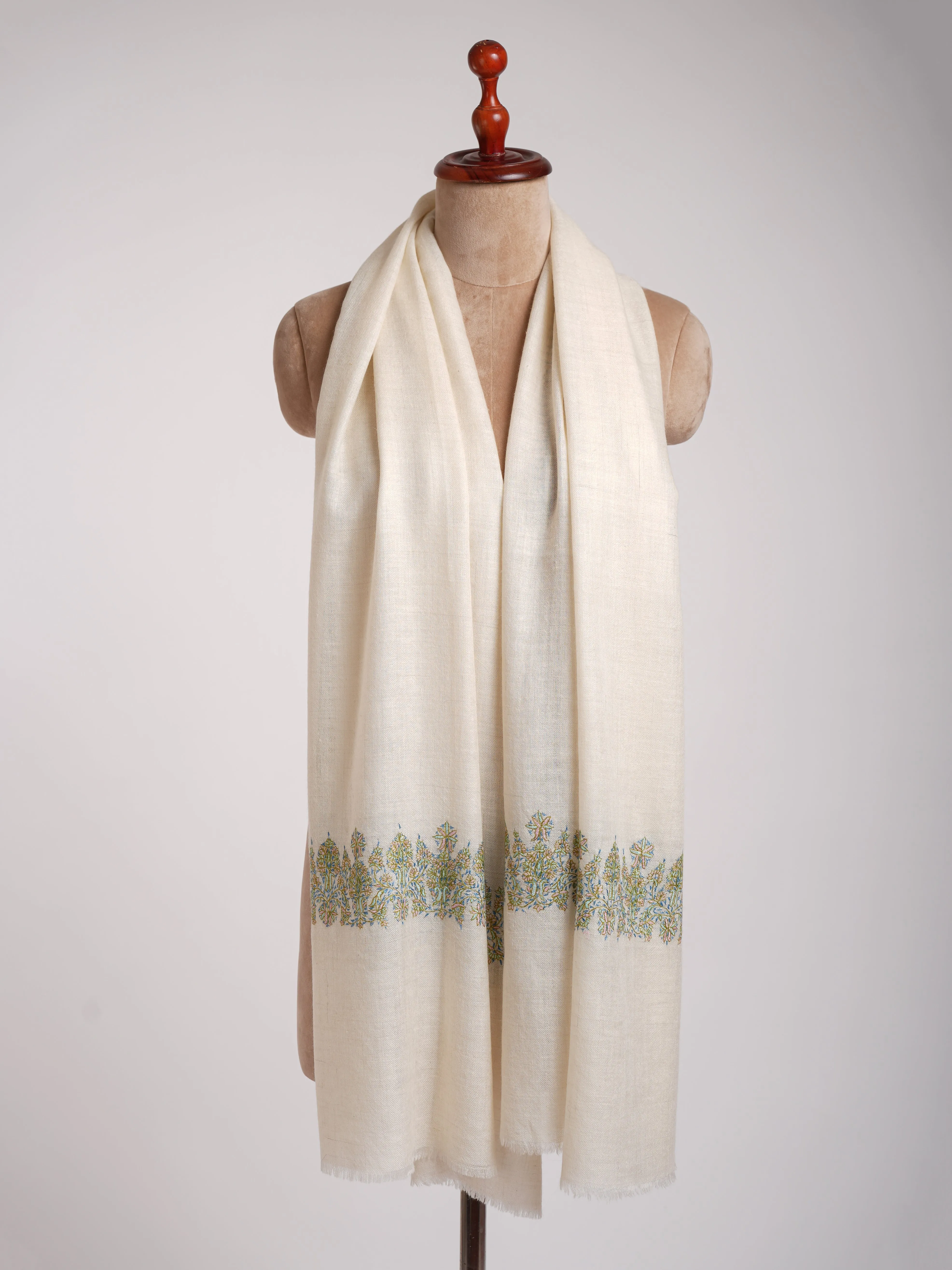 Ivory Minimalistic Palladar Indian Cashmere Stole