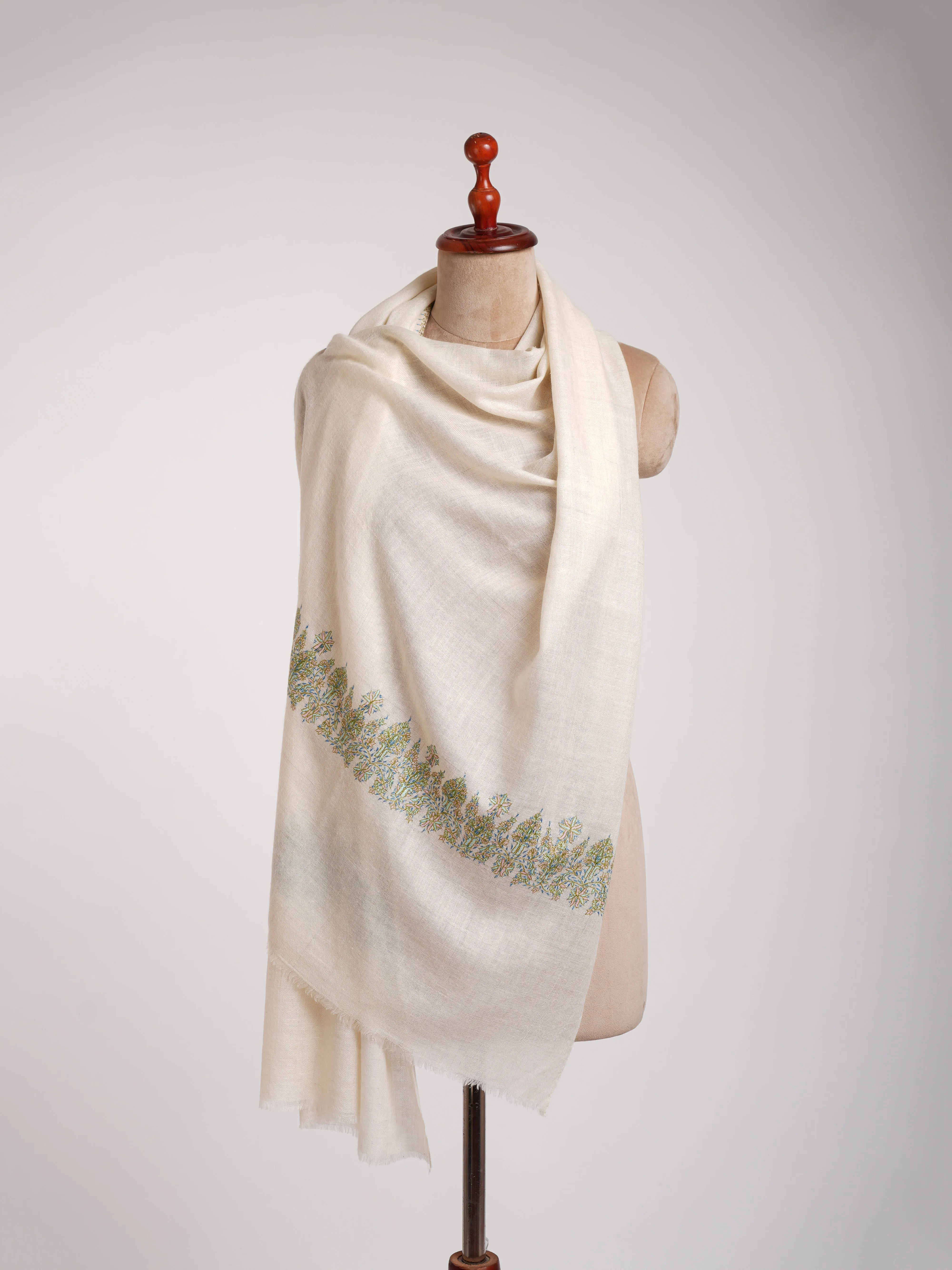 Ivory Minimalistic Palladar Indian Cashmere Stole