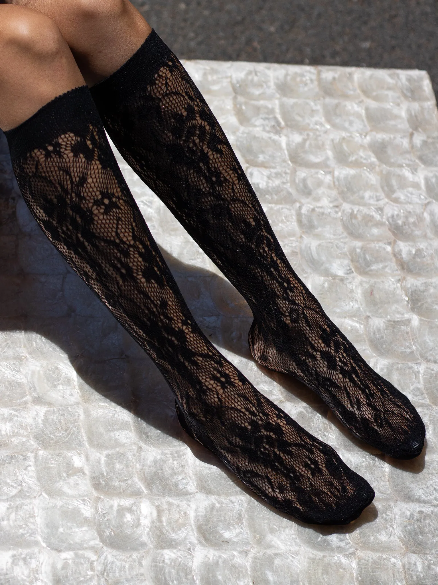 LACE FLORAL KNEE HIGH ROSES BLACK