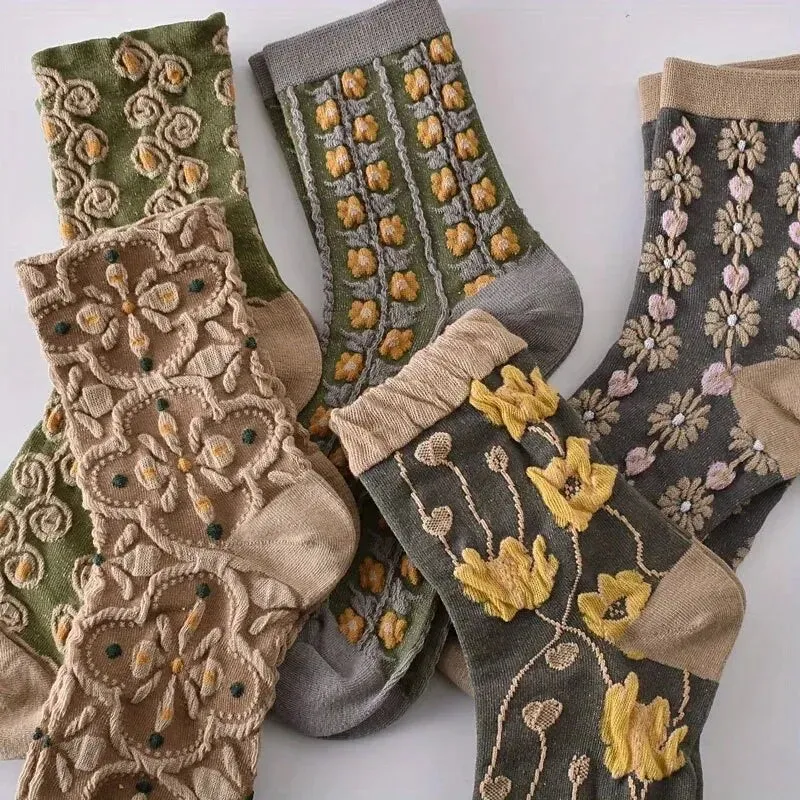 TEEK - 5 Pairs 3D Floral Textured Socks