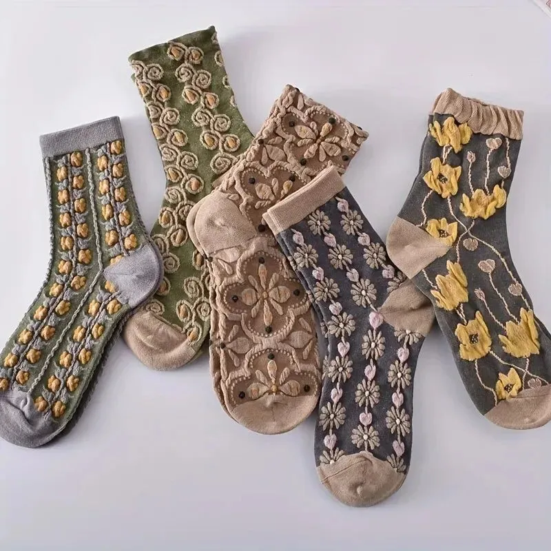TEEK - 5 Pairs 3D Floral Textured Socks