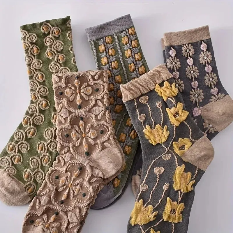 TEEK - 5 Pairs 3D Floral Textured Socks