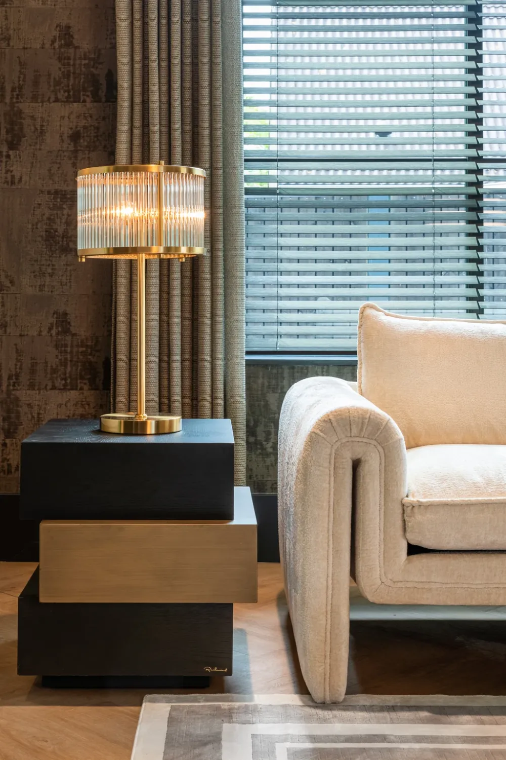 White Chenille Modern Sofa | OROA Sandro