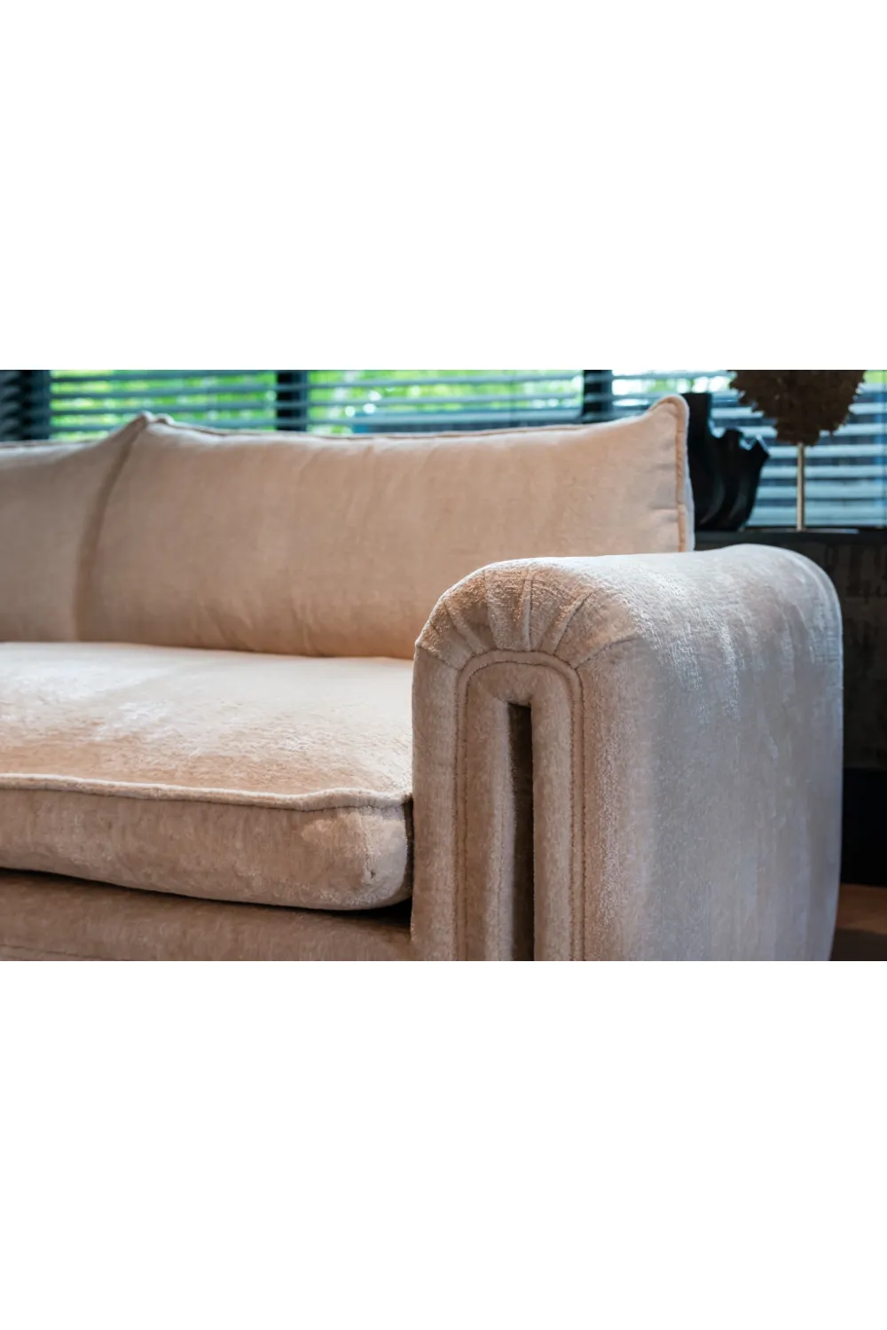 White Chenille Modern Sofa | OROA Sandro