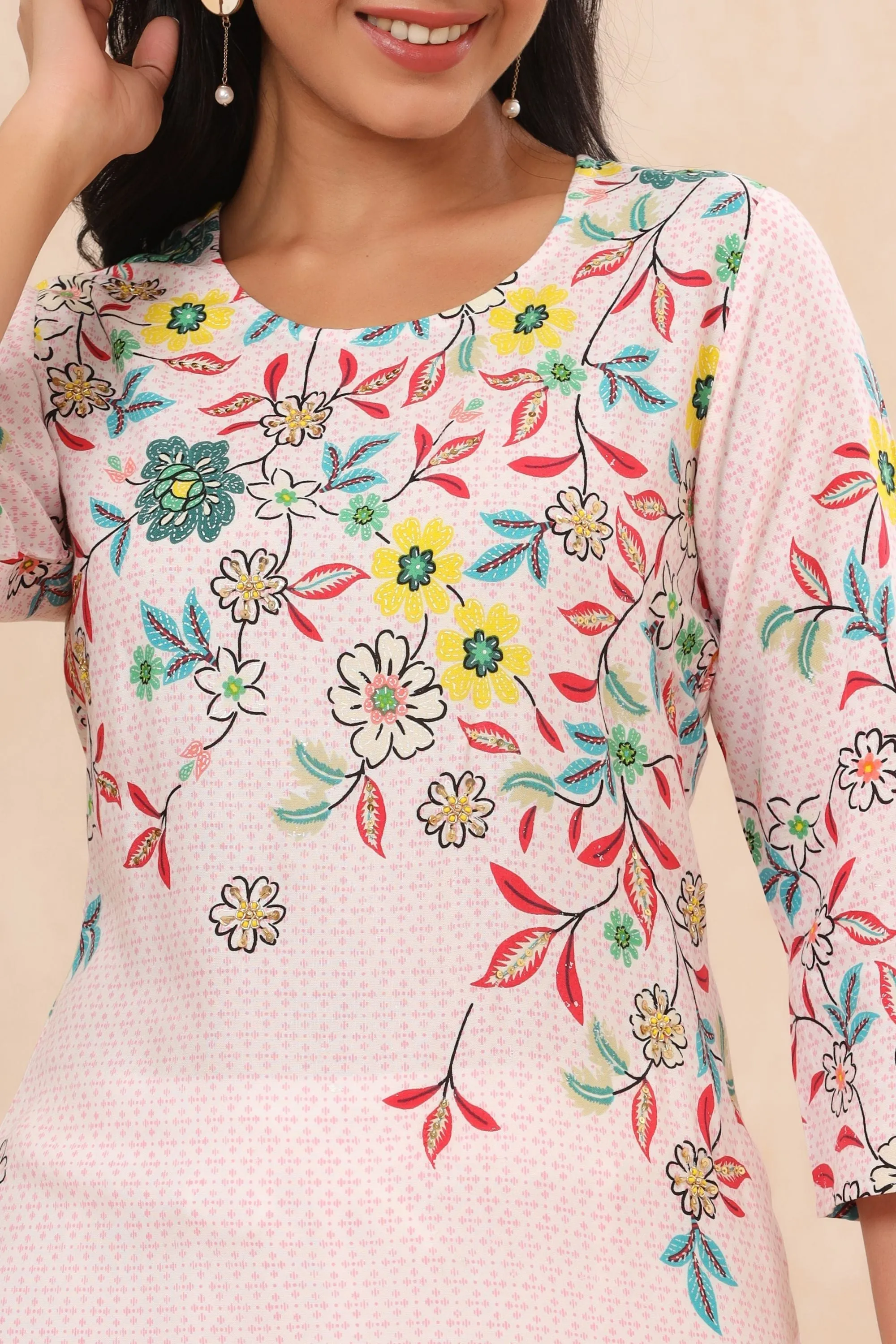 Women Pink Rayon Printed Kurta